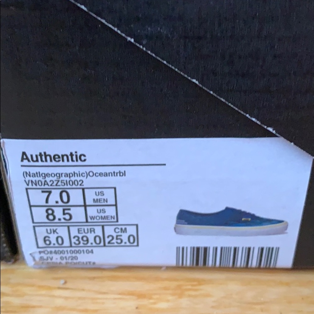 Authentic - Picture 9 of 12